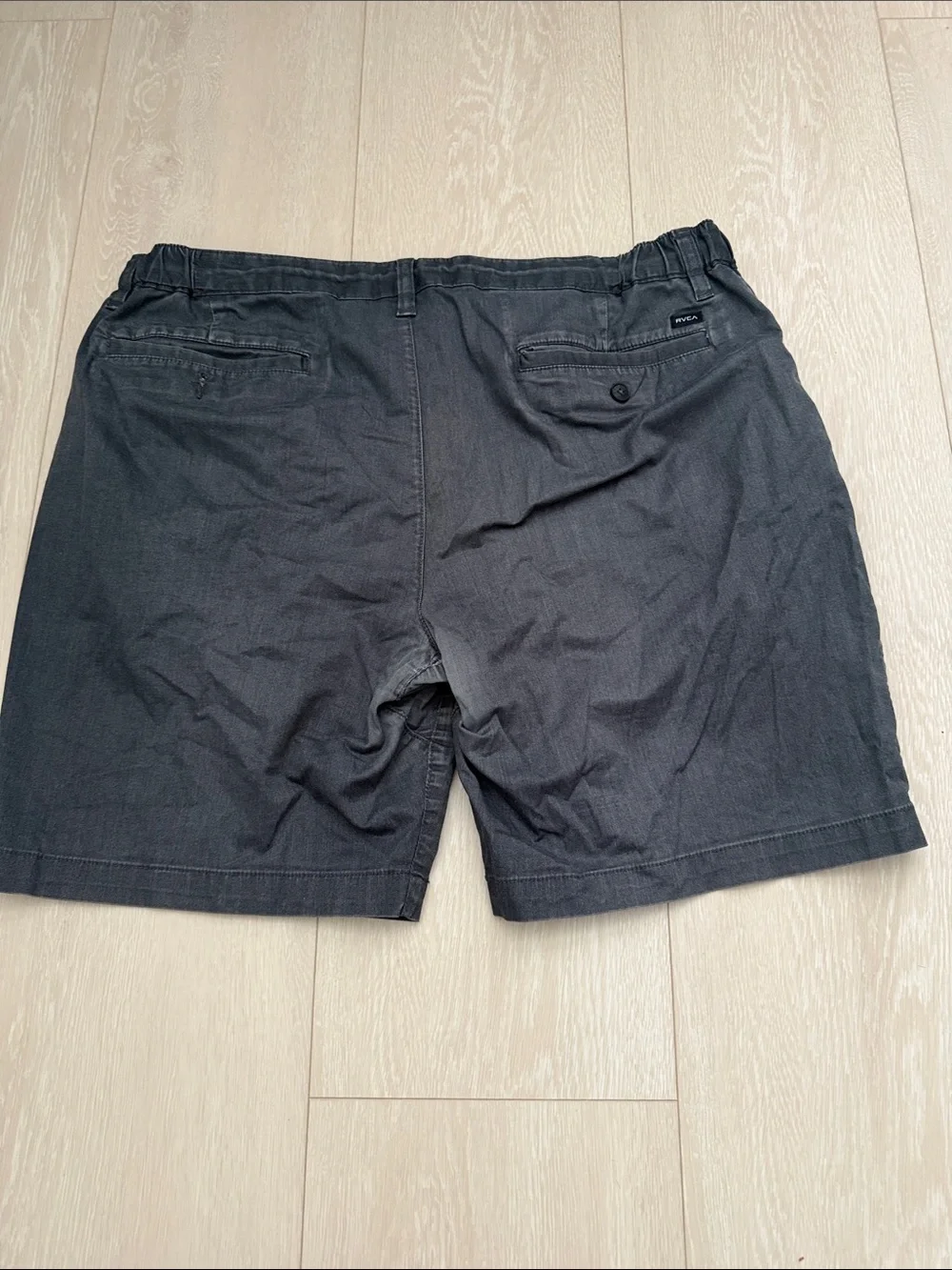 ✨RVCA Men's Washed Gray Flat Front Casual Shorts